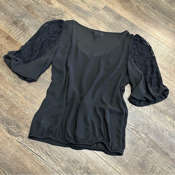 I.N. San Francisco Size Medium Black Blouse Lace Half Balloon Sleeves Womens - Picture 2 of 6